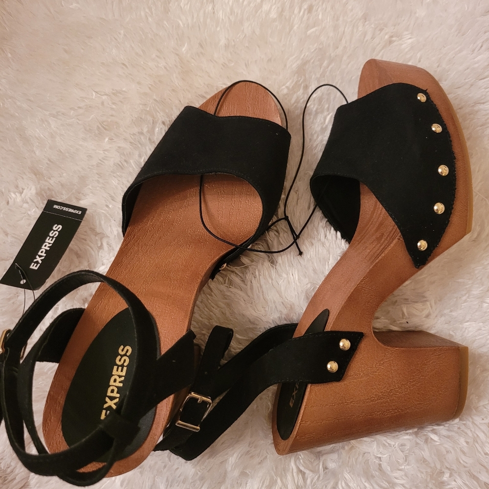 Express unique Studded Platform - Picture 2 of 9